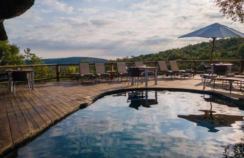 Vaalwater Hotel | Tshwene Lodge