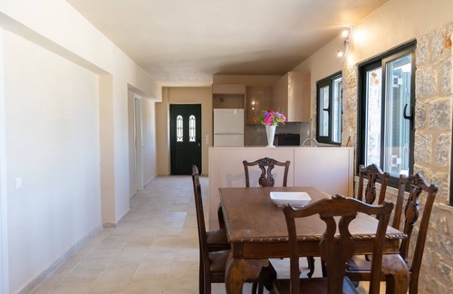 Omales Apartment | Tsopakas Trisakia apartment,Near tavern,Beach,Mani