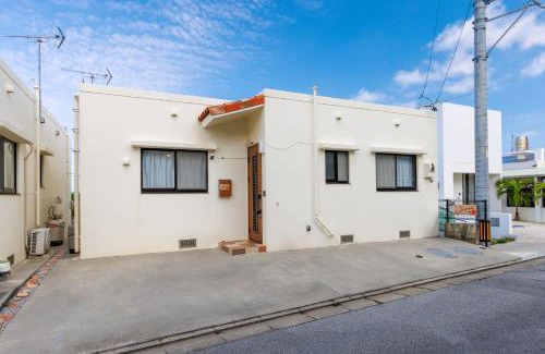 Tokeshi Apartment | Tsubaki house