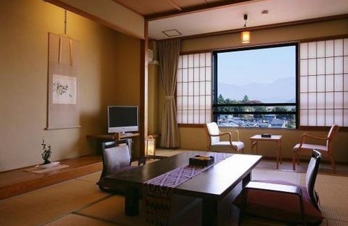 Kaminoyama Hotel | Tsukinoike