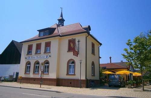 Rheinhausen Apartment | TT Apartment EG near Europa-Park Rust - Thai Tawan Apartments near Europa