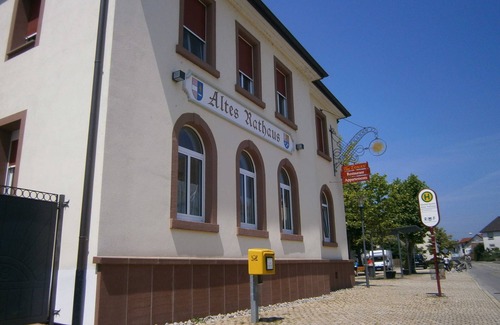 Rheinhausen Apartment | TT Apartment EG near Europa-Park Rust - Thai Tawan Apartments near Europa