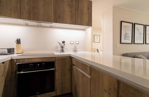 Apoquindo Apartment | Tu aventura urbana: 2D/2B en Las Condes
