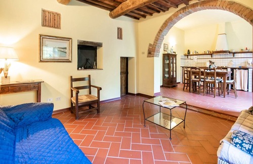 San Casciano in Val di Pesa House | Tuscan Vineyard Farm Stay