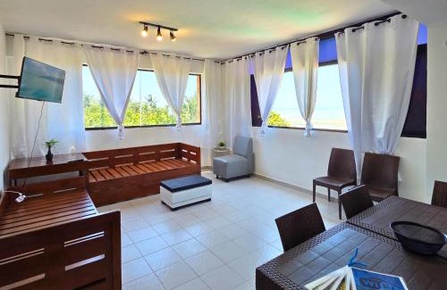 Tucacas Apartment | Tucacas, Frente al Mar, Vista 180 Grados, Piscina y Playa Privada