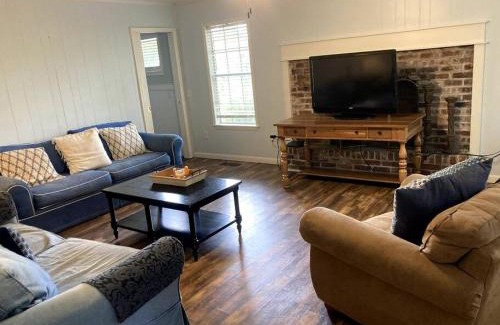Burton House | Tucked Away Newly Renovated 2 Bedroom/1 Bath Sleeps 8