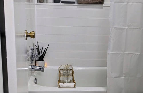 Augusta House | Tucked Away Townhome Close to the Masters