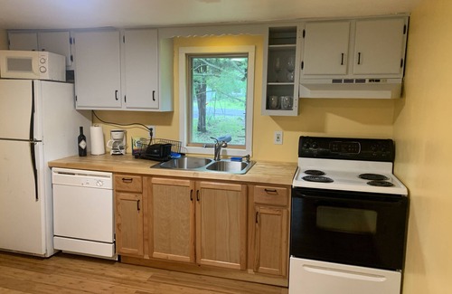 South Hill Apartment | Tucked away, yet convenient