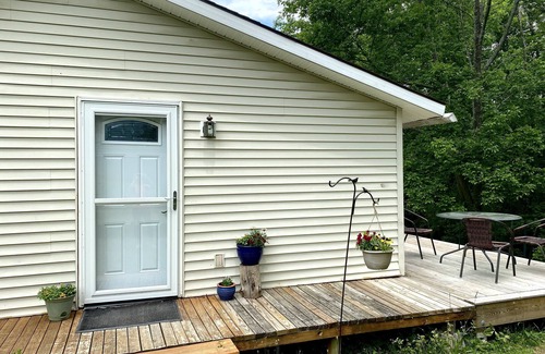 South Hill Apartment | Tucked away, yet convenient