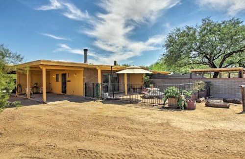 Tanque Verde Apartment | Tucson Casita with Fireplace View Animals and Mtns