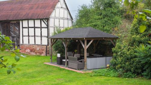 Dunhampton House | Tudor Manor