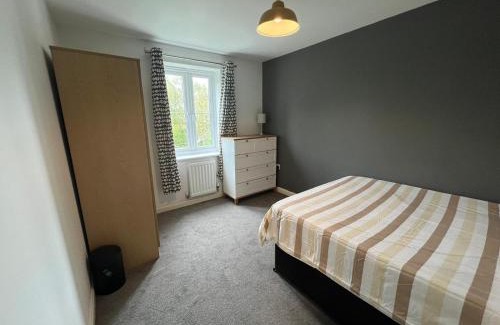 Gloucester Apartment | Tuffley 4 bedroom house