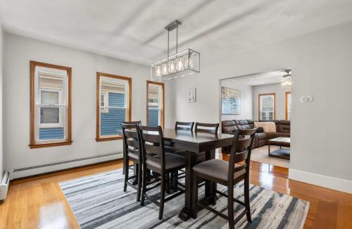South Medford House | Tufts 3-Bed 2-Office Home with Laundry