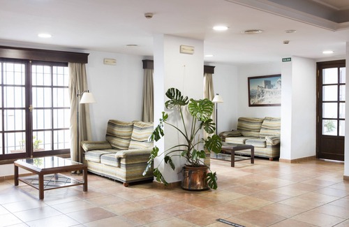 Olvera Hotel | TUGASA Sierra Y Cal