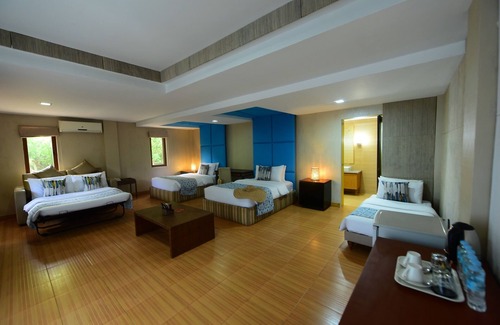 Caramoan Resort | Tugawe Cove Resort