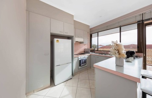 Greenway Apartment | Tuggeranong Short Stay #08 - Sleeps 6