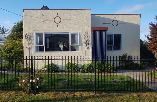 Hampden House | Tui Cottage