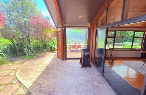Collingwood House | Tui Lodge - Getaway in Collingwood