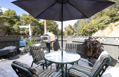 Oakura Bed & Breakfast | Tui Lodge Oakura