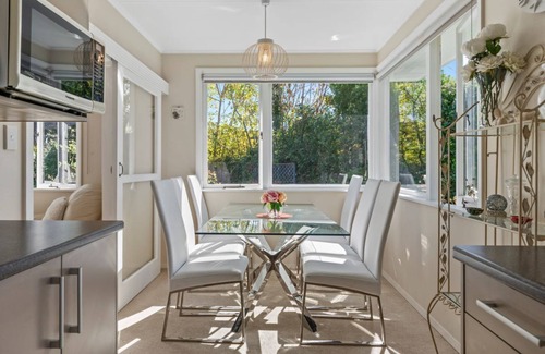 Havelock North House | Tui Paradise - Havelock North