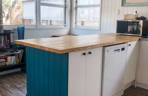 Waihi Beach House | Tui's Retreat ~ 3 Bedroom North End Bach