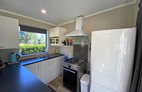 Whanganui Apartment | Tui's Retreat - Peaceful, Private, and Close to Town