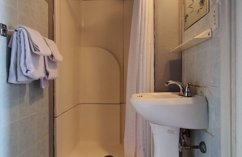 Woodstock Hotel | Tulip Motel