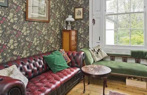 Junction House | Tulip Tapestry, by Veeve