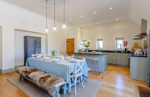 Dyrham House | Tull