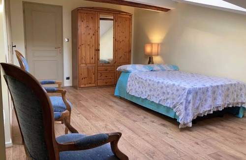 Tullins Bed & Breakfast | Tullins Monastery Private Room