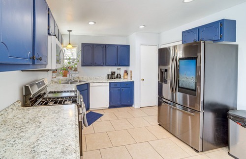 Tulsa House | Tulsa Vacation Rental w/Yard: 12 Mi to Downtown