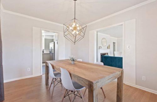 Tulsa House | Tulsa Vintage Chic Cottage - King Bed Expo, TU, Dtwn