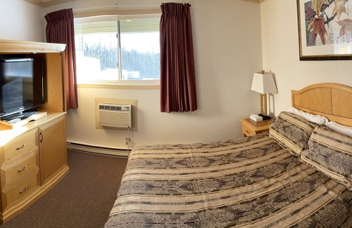 Tumbler Ridge Hotel | Tumbler Ridge Inn