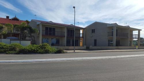 Tumby Bay Apartment | Tumby Bay Hotel Seafront Apartments