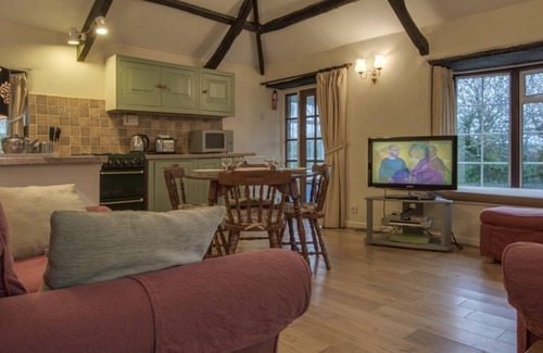 Blisland Cottage | TUMROSE COTTAGE, pet friendly, country holiday cottage in Blisland