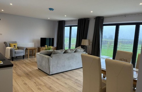 Billericay House | Tunstall Farm Cottage