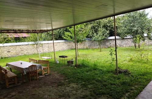 Tuntul House | Tuntul Guest House