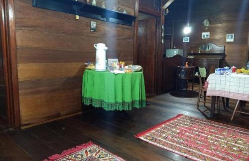 Bukittinggi House | Tuo Yetty Homestay by Kage