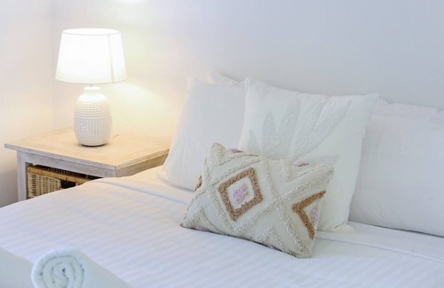 Tura Beach Hotel | Tura Beach House - Tura Beach