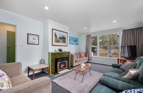 Turangi House | Turangi Barracks - Turangi Holiday Home