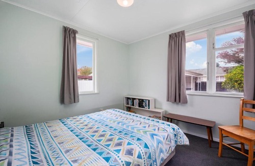 Turangi House | Turangi Barracks - Turangi Holiday Home