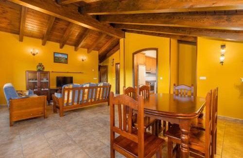 Valle de Lierp Apartment | Turbón