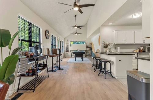 Tulsa House | Turkey Mountain - Walk to the Trails