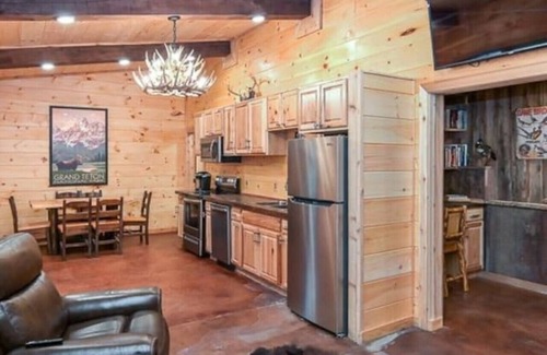 Fayetteville House | Turkey Ridge | unique & peaceful