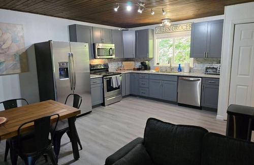Streetsboro Cabin | Turkey Trot & Silly Cabin At Heron Hill Retreat!