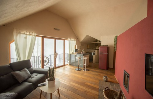 Rommersheim Ski Chalet | Turmsuite Hofgut Held, fantastic for lovers with an unforgettable view