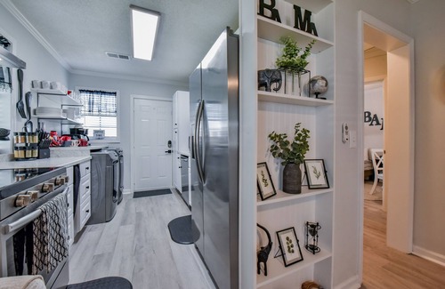 Tuscaloosa Condo | Turner Round - Book for 30 or more days! Quiet Complex.