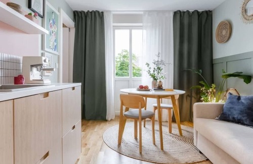 Prague 7 Apartment | TurnKey | Letna Park Apartment V – Cozy Terrace