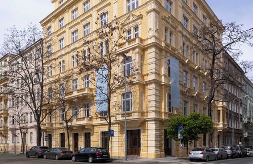 Vinohrady Apartment | TurnKey | Vinohrady Modern Two-Bedroom Apartment