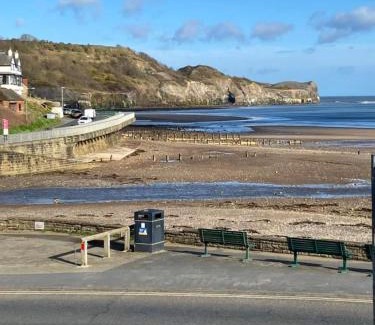 Sandsend House | Turnstone Cottage